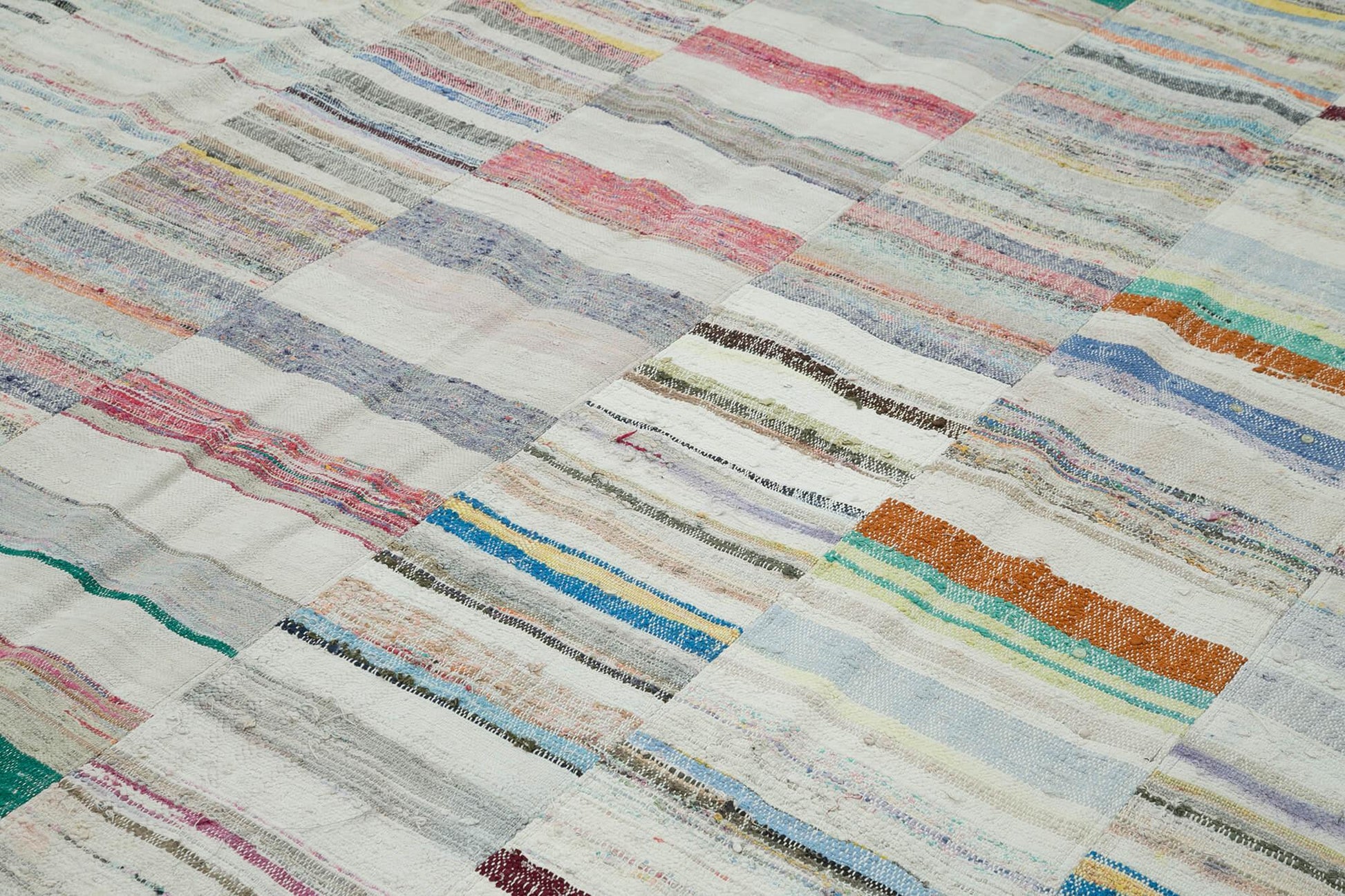 Kırk Yama Bej Patchwork Pamuk Yün El Dokuma Halısı 305x408 Agacan