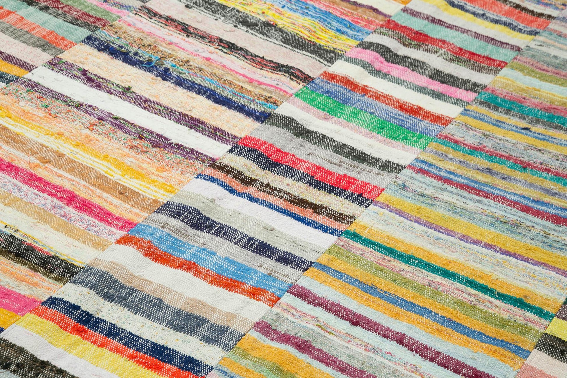 Kırk Yama Gri Patchwork Pamuk Yün El Dokuma Halısı 200x310 Agacan