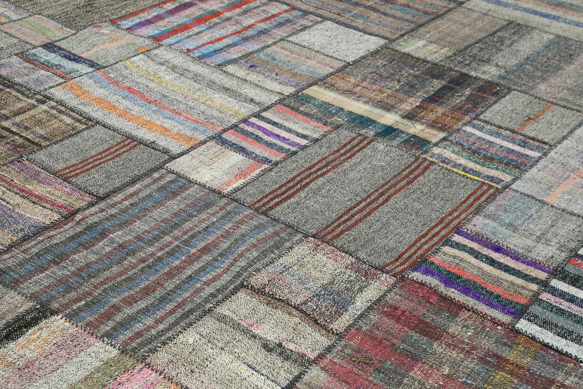 Kırk Yama Gri Patchwork Pamuk Yün El Dokuma Halısı 330x415 Agacan