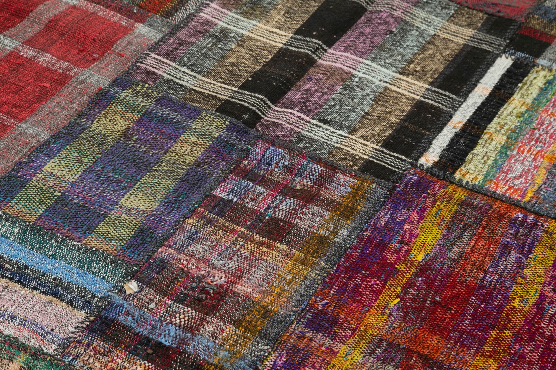 Kırk Yama Gri Patchwork Pamuk Yün El Dokuma Halısı 176x248 Agacan