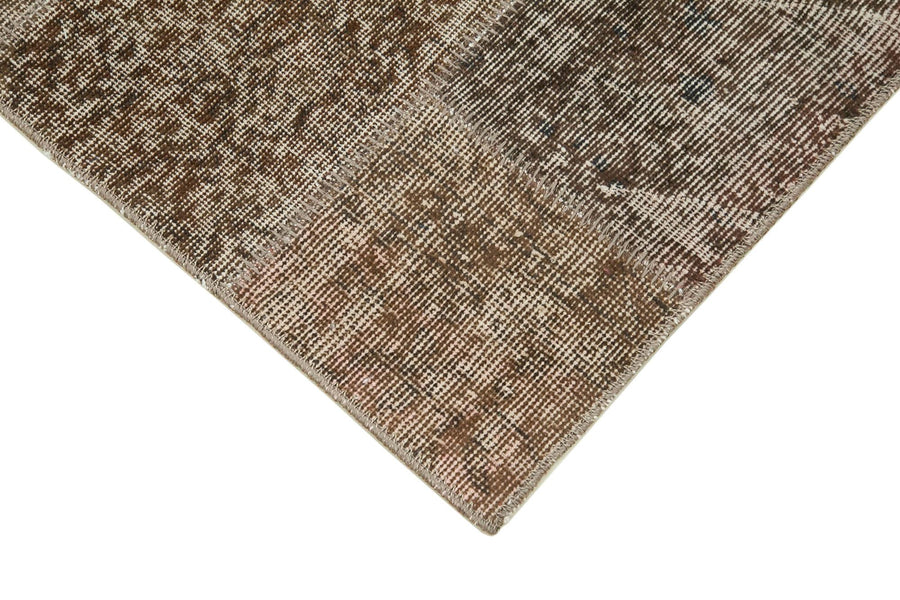 Vintage Brown Geometric Turkish Runner Rug 85x301 cm (2'9" x 9'11") – in the hallway