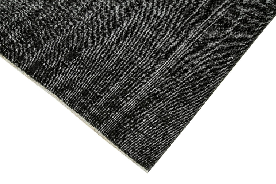 Black & Anthracite Gray Abstract Overdyed Rug 167x267 cm (5'6" x 8'9") – in the living room