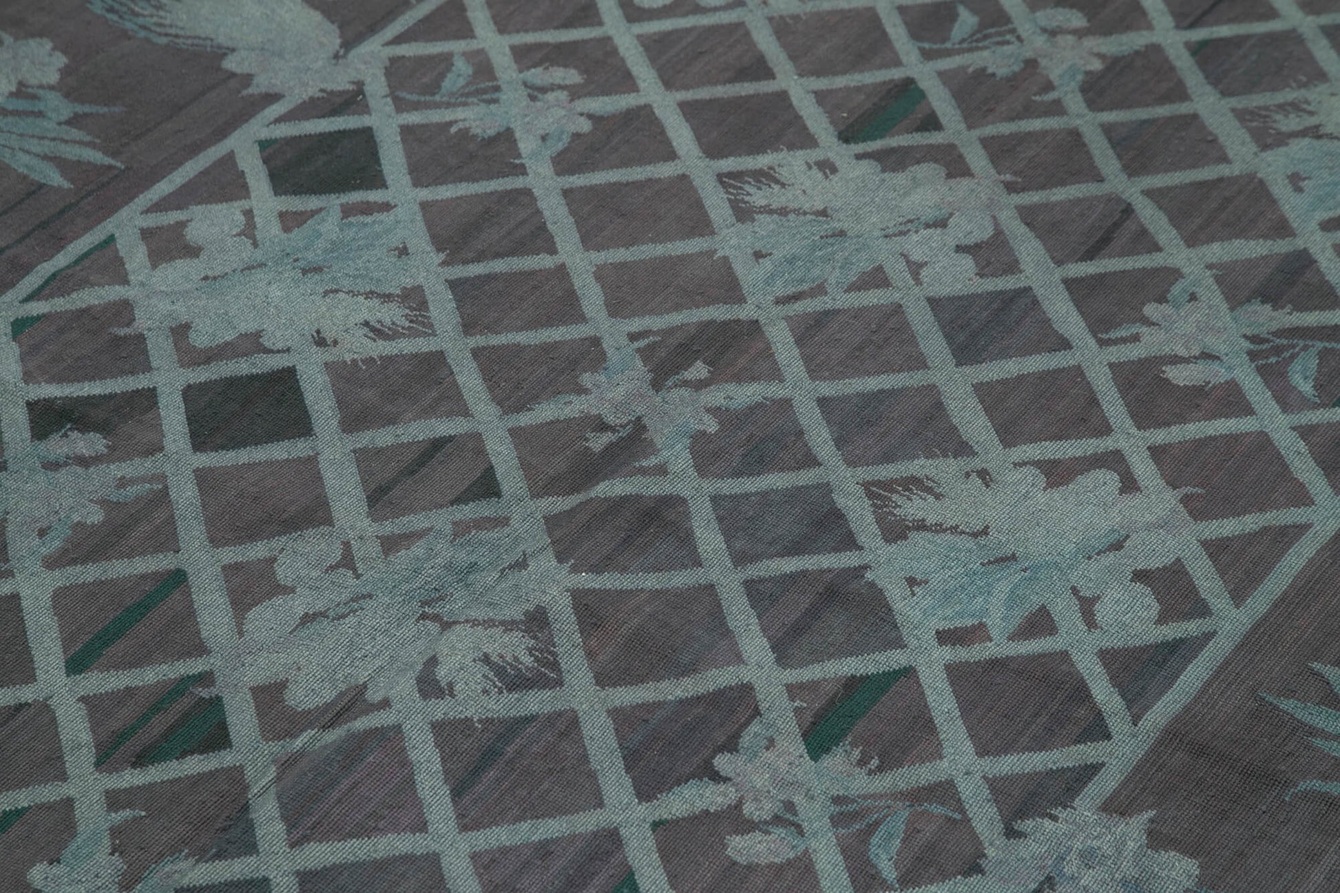 Needlepoint Gri Figürlü Pamuk Yün El Dokuma Halısı 172x260 Agacan