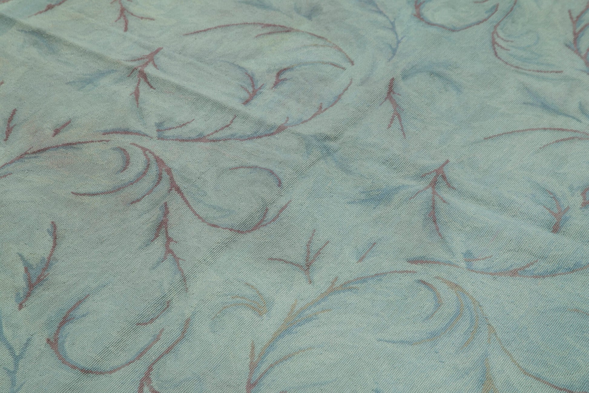 Needlepoint Mavi Çiçekli Pamuk Yün El Dokuma Halısı 163x253 Agacan