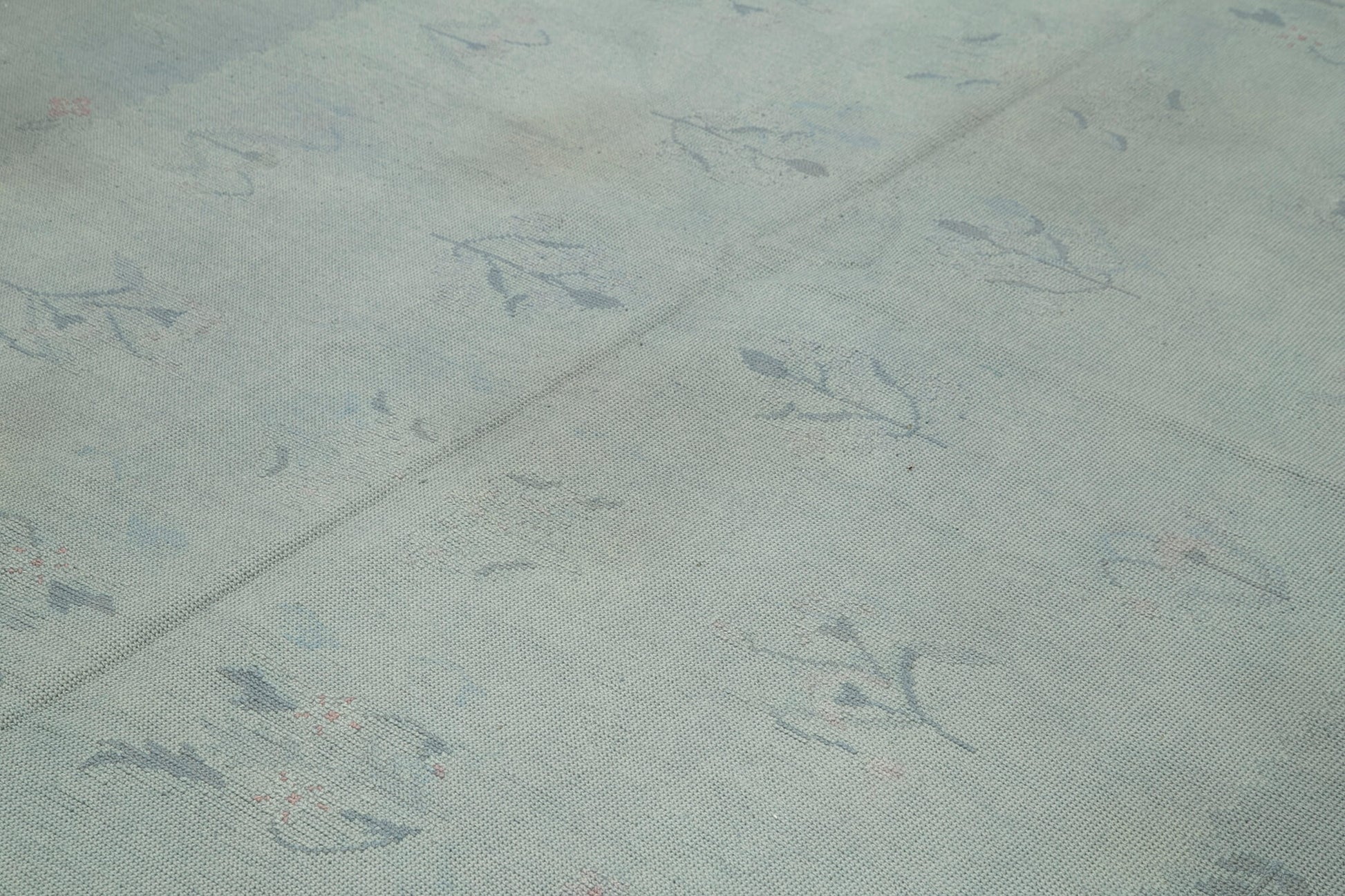 Needlepoint Gri Çiçekli Pamuk Yün El Dokuma Halısı 223x363 Agacan