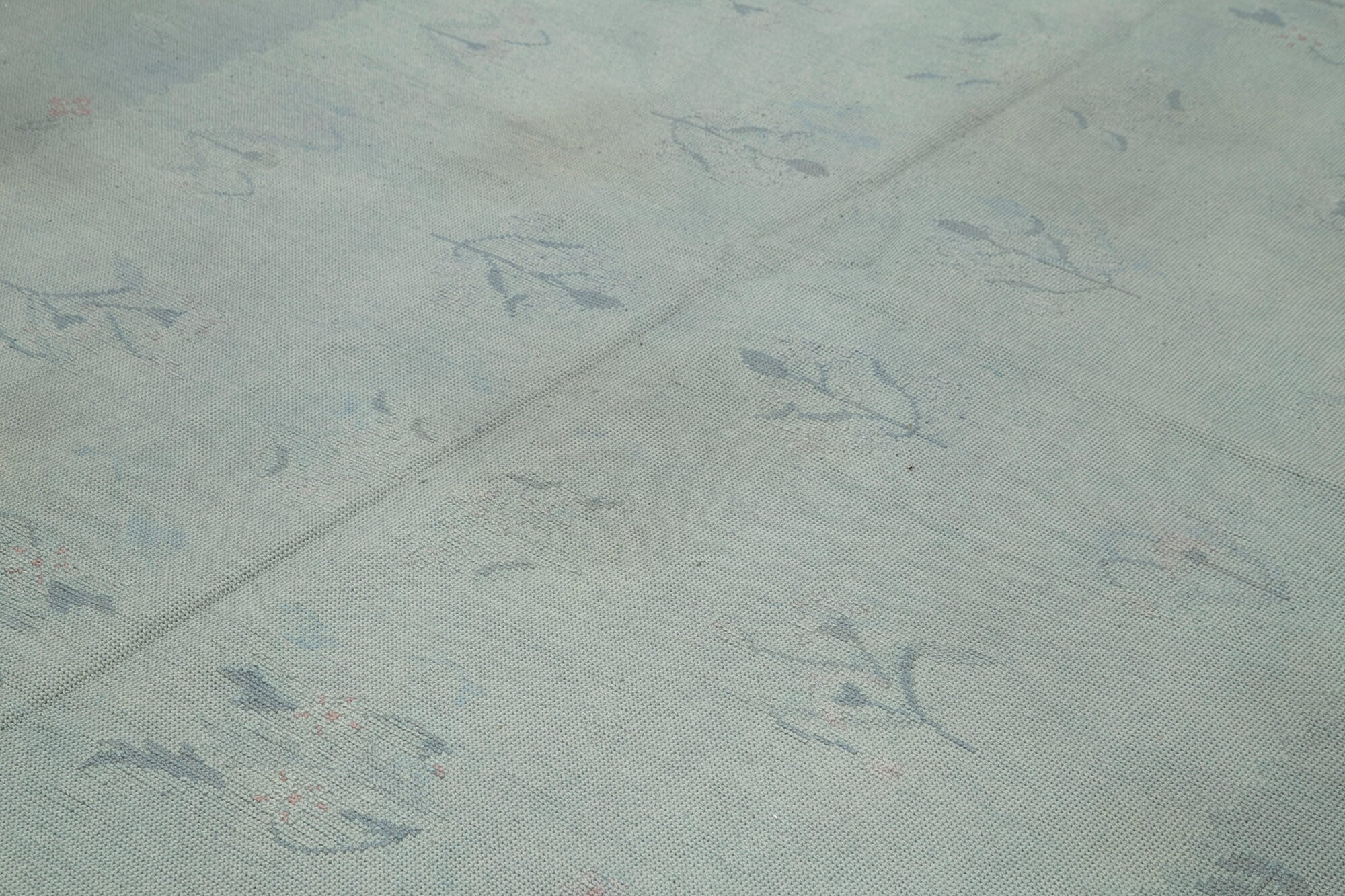 Needlepoint Gri Çiçekli Pamuk Yün El Dokuma Halısı 223x363 Agacan