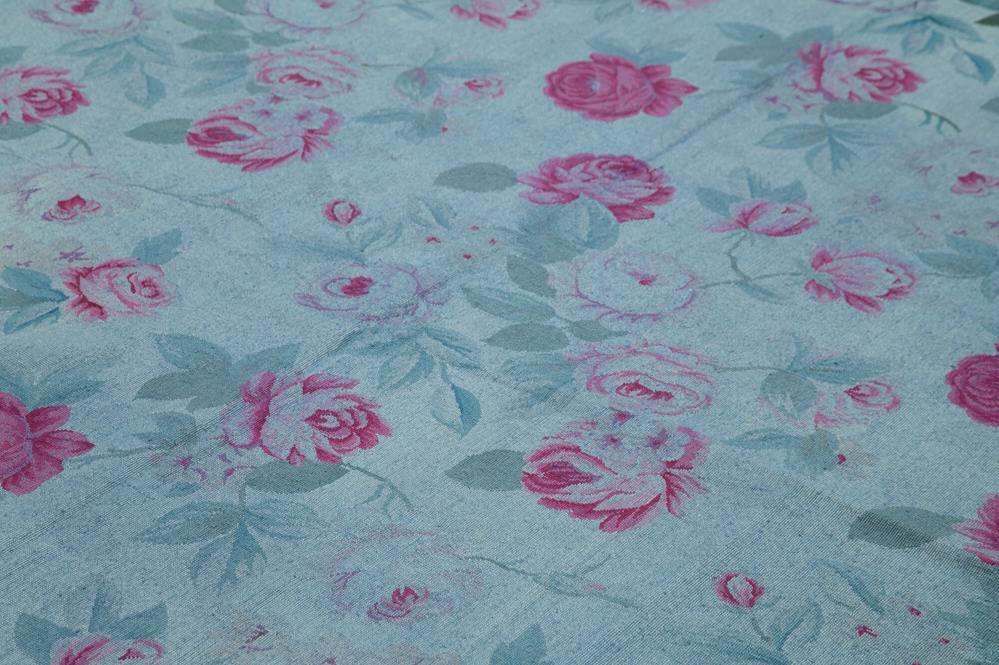 Needlepoint Mavi Çiçekli Pamuk Yün El Dokuma Halısı 250x338 Agacan