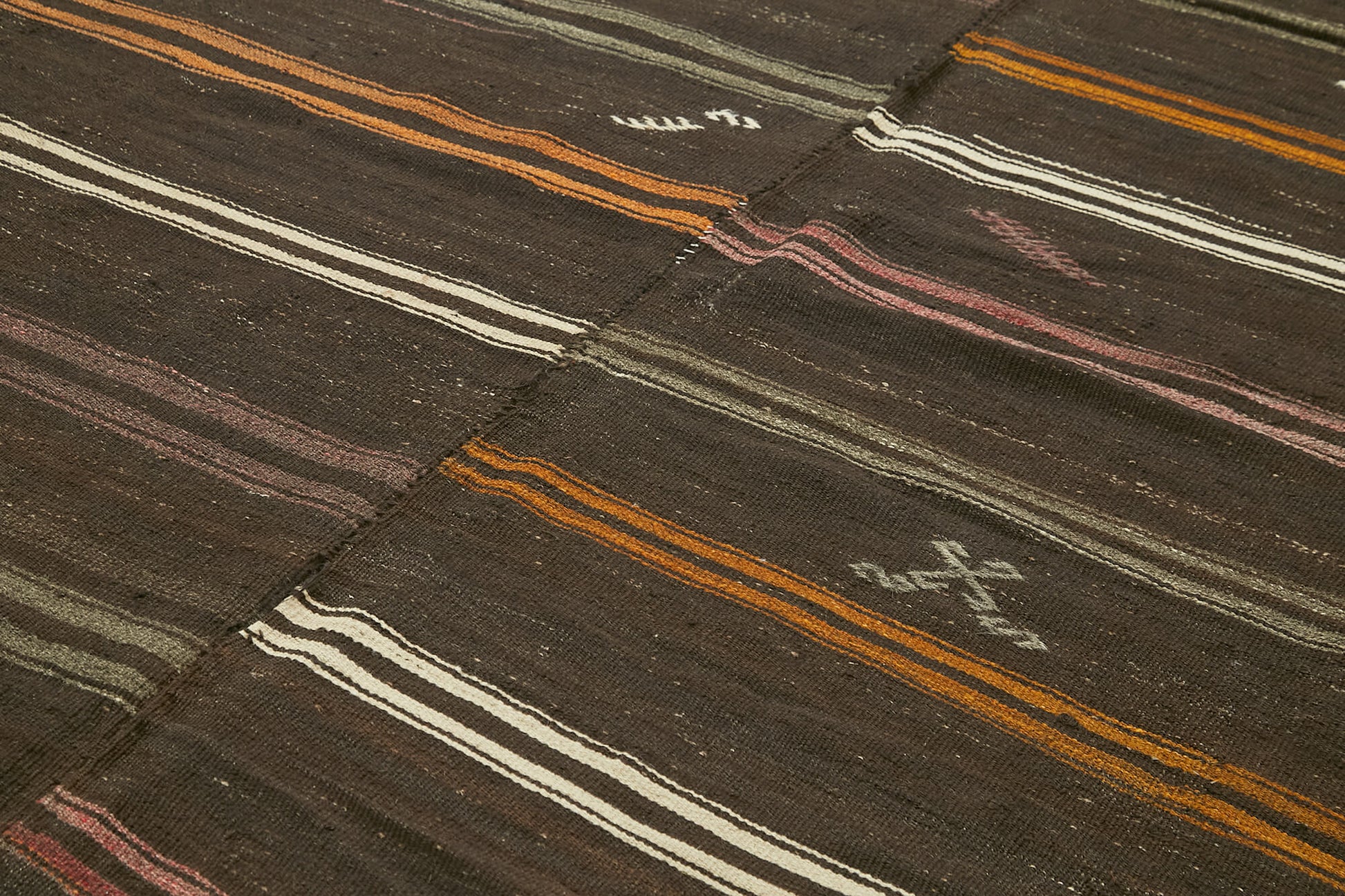 Striped Kilim Kahverengi Çizgili Keçi Tüyü El Dokuma Halısı 264x353 Agacan