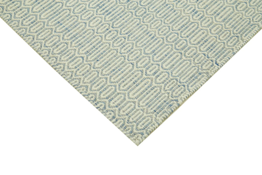 Cream and Blue Geometric Non-Slip Kilim Rug 274x366 cm (9' x 12') – in the hallway