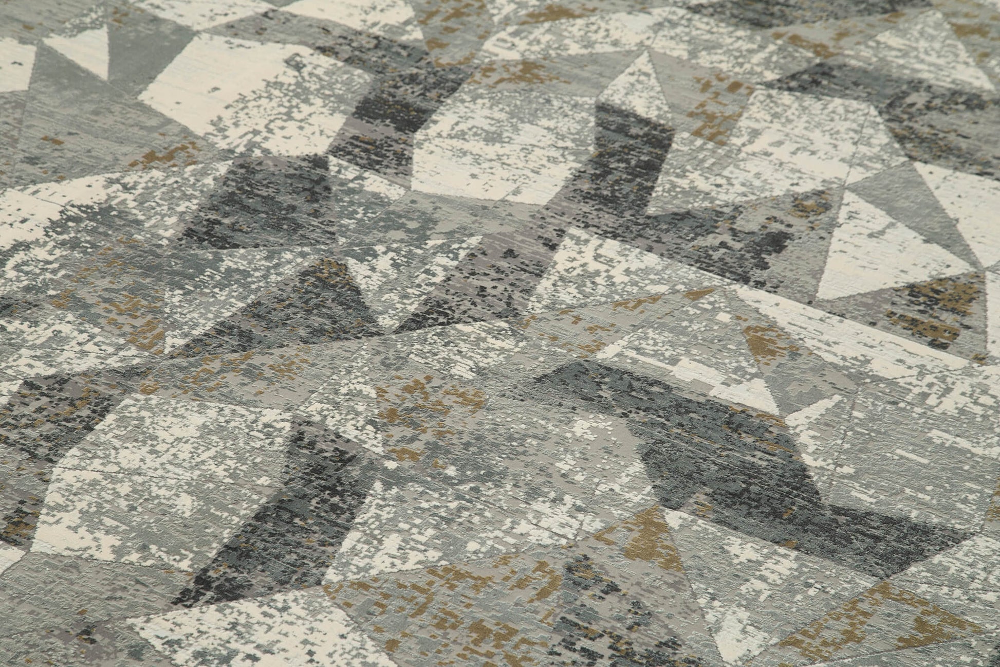 Soho VintageGri Eskitme Viskon Akrilik El Dokuma Halısı 259x351 Agacan