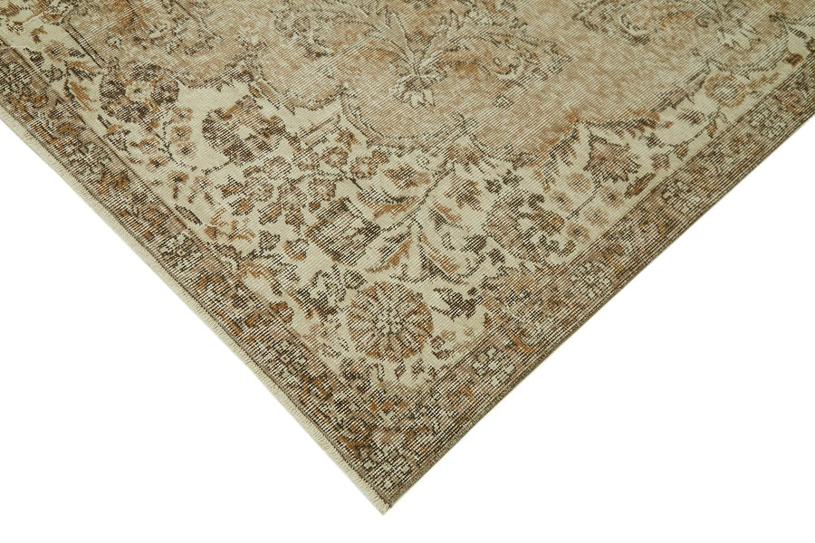 Vintage Beige & Brown Floral Turkish Rug 208x326 cm (6'10" x 10'8") – in the living room