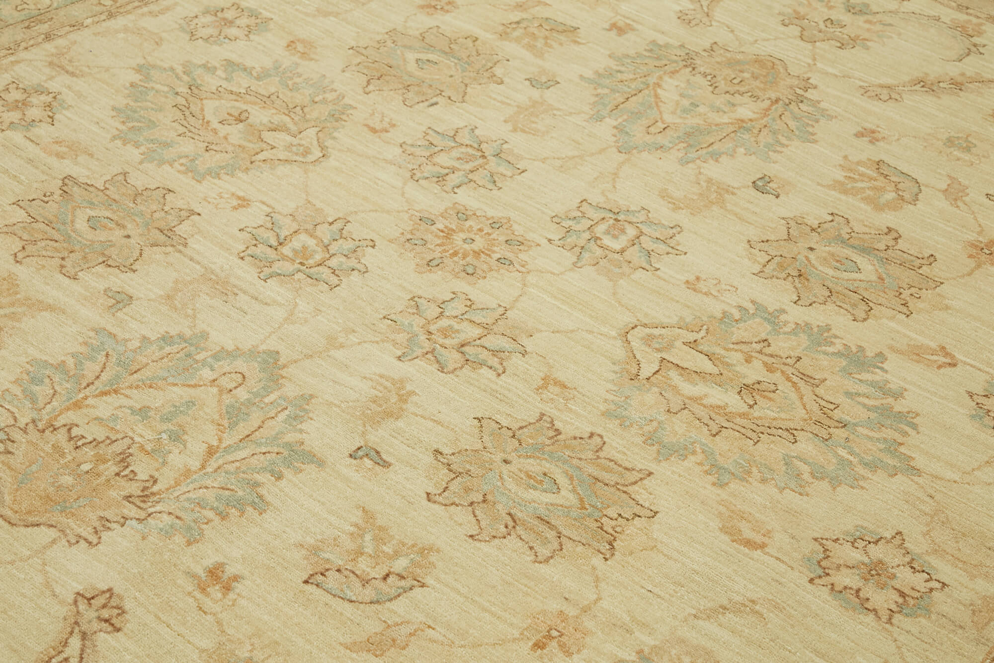 Tebriz Bej Klasik Yün Pamuk El Dokuma Halısı 252x308 Agacan