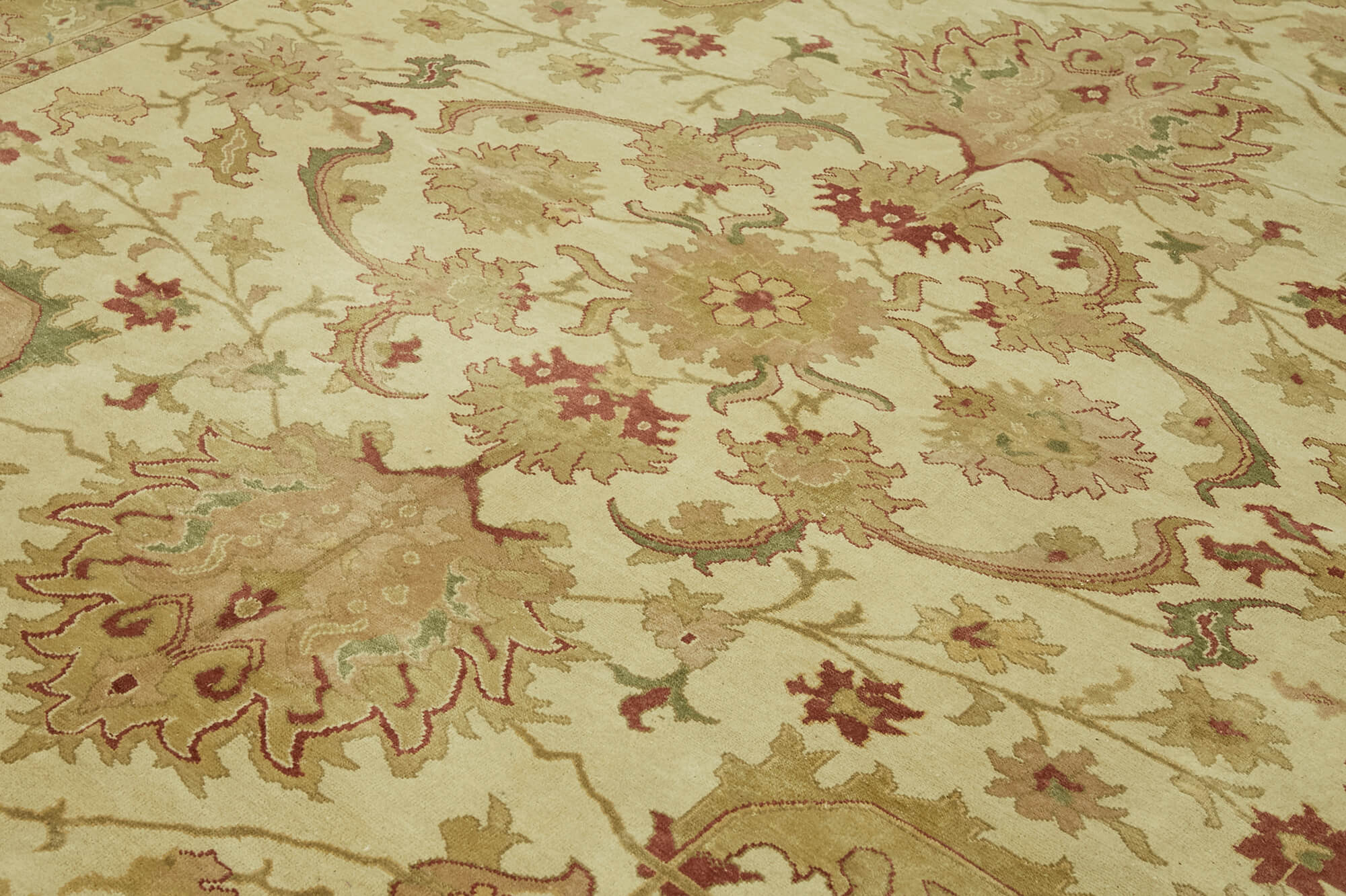 Tebriz Bej Klasik Yün Pamuk El Dokuma Halısı 273x358 Agacan