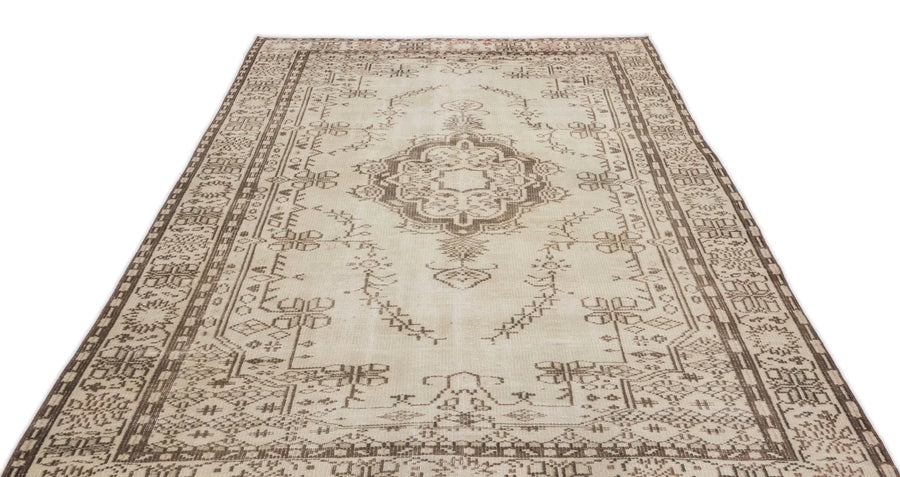 Bej Krem Anadolu Eskitme Geometrik Yün Halı 184x290 - Özel Seri