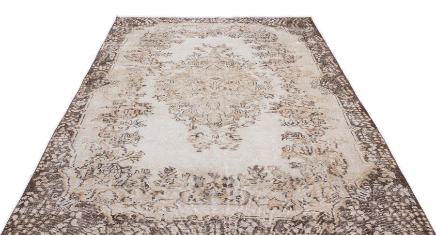 Antrasit Bej Anadolu Eskitme Madalyonlu Yün Halı 182x302 - Özel Seri