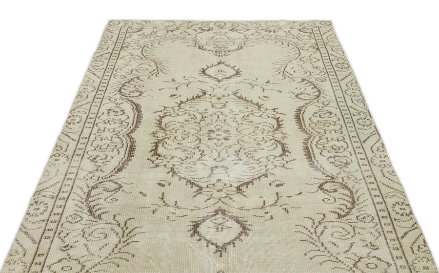 Bej Krem Anadolu Eskitme Madalyonlu Yün Halı 150x274 - Özel Seri
