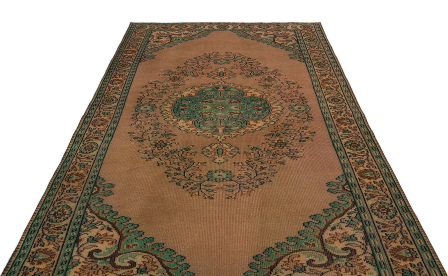 Bej Siyah Anadolu Eskitme Madalyonlu Yün Halı 176x288 - Özel Seri
