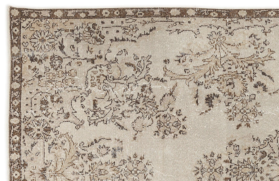 Floral Beige Hand-Knotted Turkish Wool Rug 170x300 cm (5'7" x 9'10") – in the living room